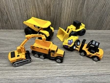 CAT & Other Brands Diecast Construction 6 Vehicles Moving Parts Cake Toppers : B