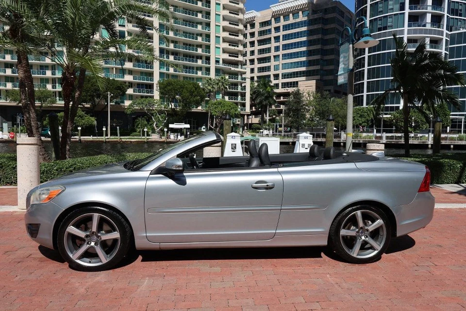 Volvo C70 2012 convertible de 2 puertas T5 Platinum Foto 3 de 4