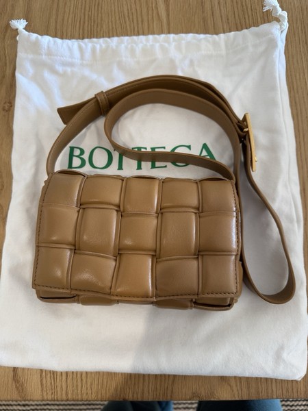Bottega Veneta Woven Leather Crossbody Bag Brown Gold Hardware Dust Bag 690225