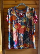 Johnny Was Janie top v neck tee