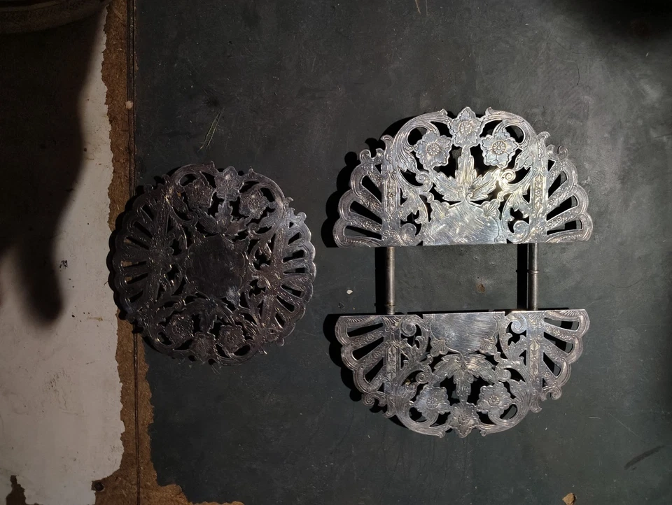 复古华莱士两件套银色铆钉 — 第 2/4 张图片