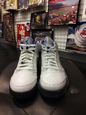 Size 9 - Jordan 5 Concord 2022