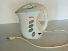 Sunbeam 1.8L Electric Kettle corded eclectic  white