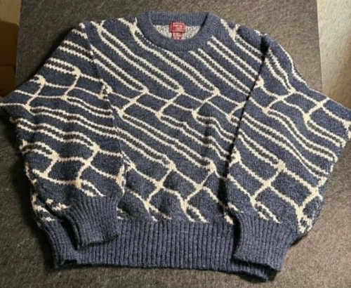 Vintage Cambridge Classics Blue Cream Textured Knit Sweater Mens Medium Made Tai