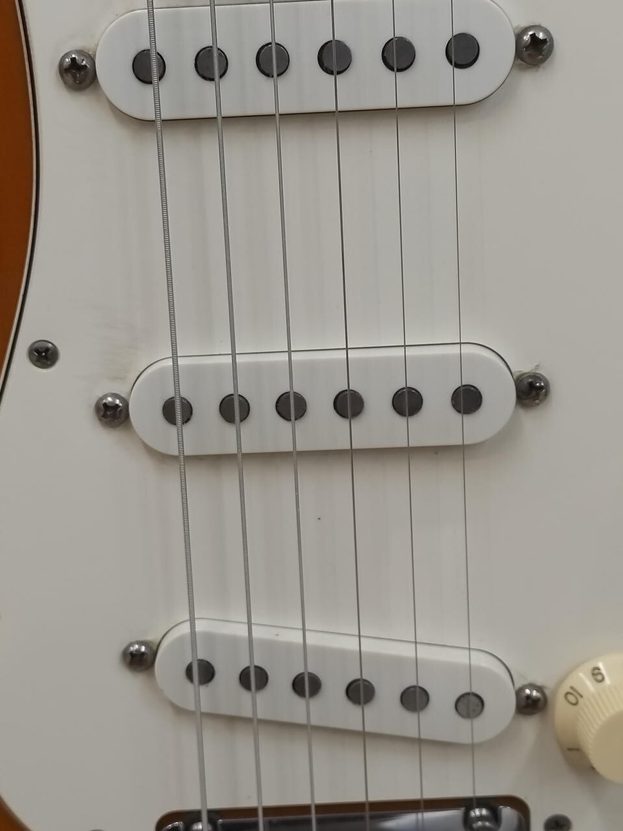 【10797】Fender USA American FENDER USA AMERICAN STANDARD STRATOCASTER Electric guitar