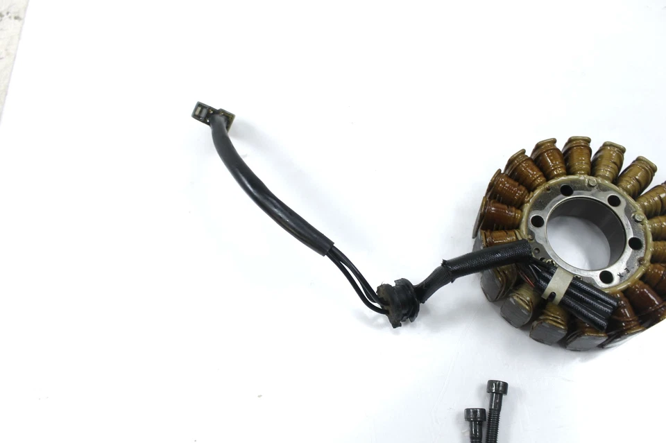 2003 2004 SUZUKI GSXR1000 GERADOR DE ESTATOR ALTERNADOR MAGNETO - Imagem 3 de 4