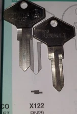 AMC Jeep, Chrysler, Dodge, Renault, X122, RN29 Vintage Key Blank.