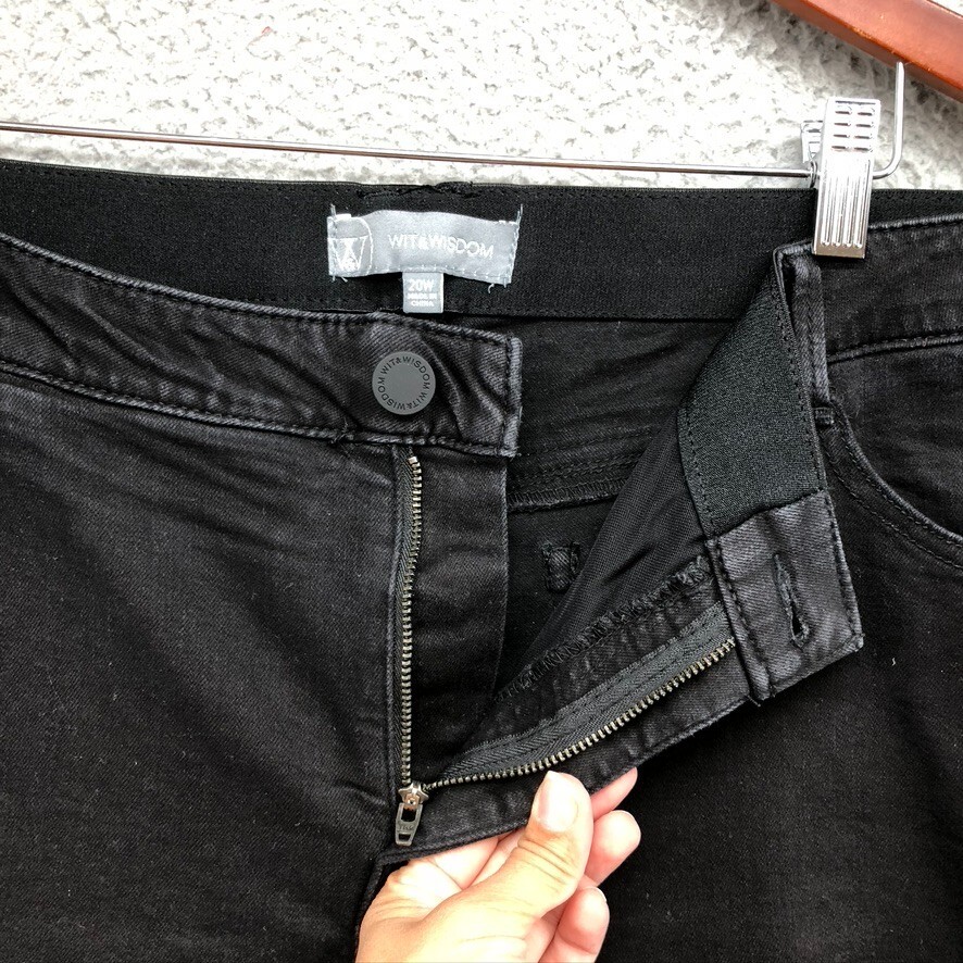 Wit & Wisdom Itty Bitty Absolution Bootcut Jeans … - image 7