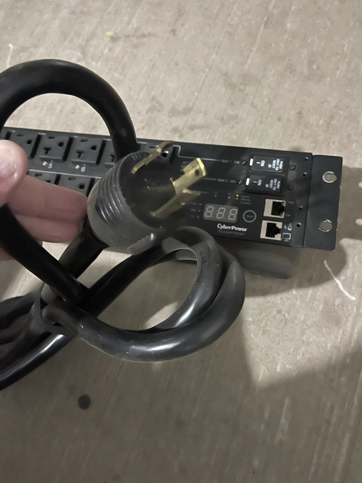 CyberPower PDU30SWT16FNET Switched PDU 30a - Image 3 of 3