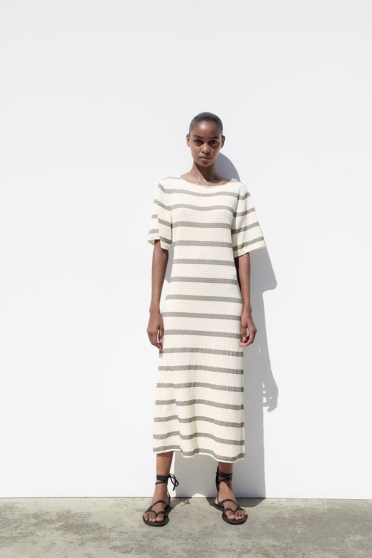 Kerry Striped Ruffle Dress 新品・ハンガー・タグ付 Kerry Striped Ruffle Dress 新品・ハンガー・タグ付 Kerry