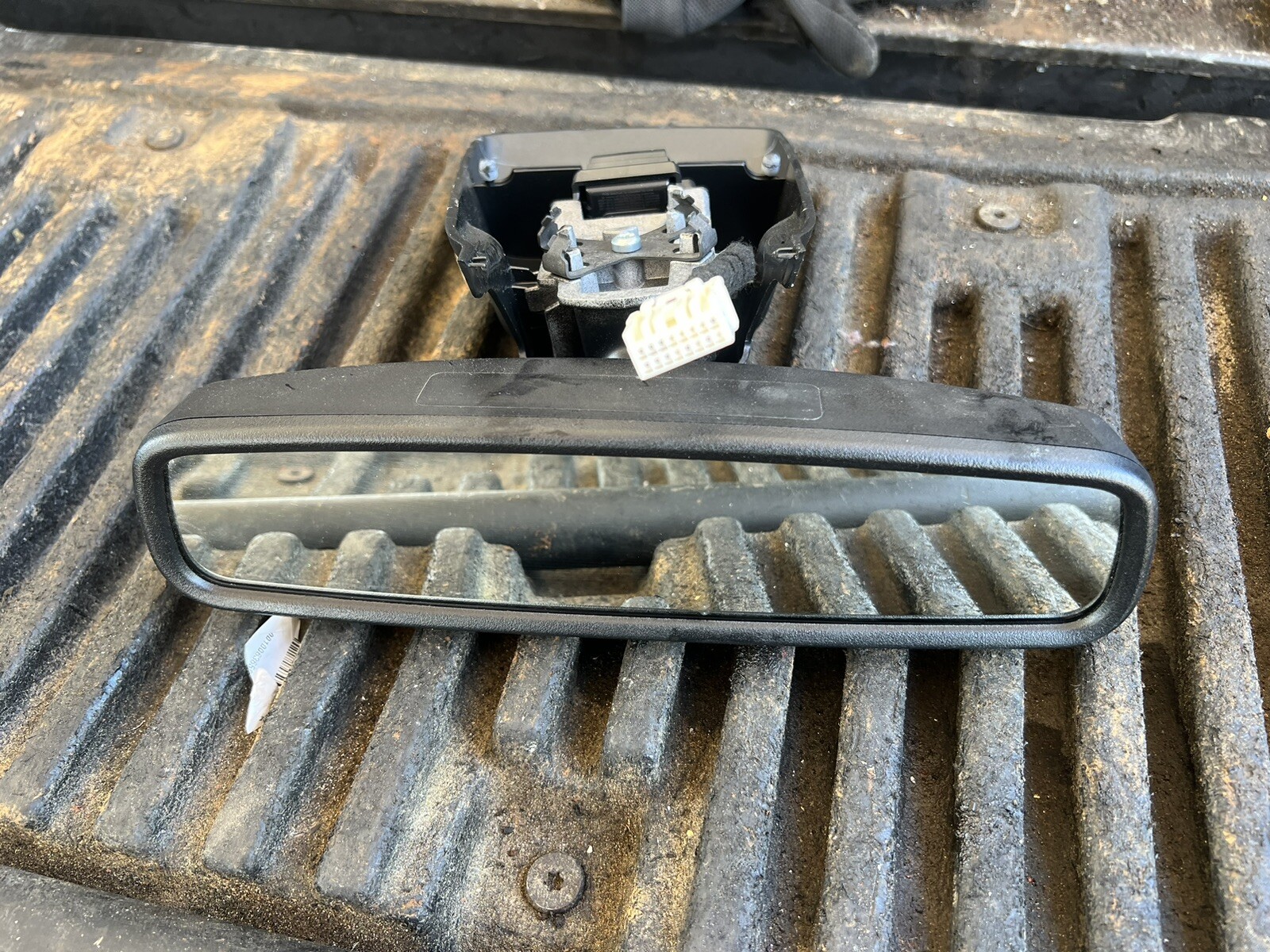 Picture 1 of 3