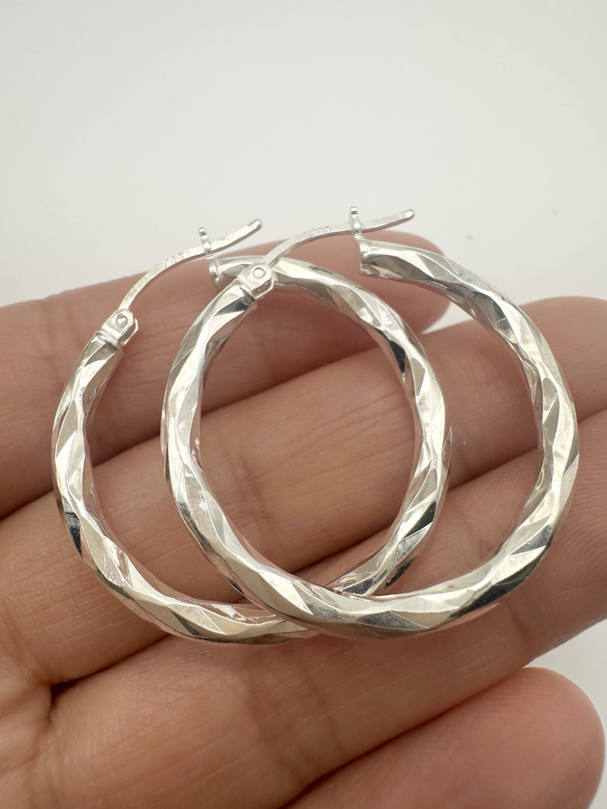 925 Solid Sterling Silver Shiny Twisted Chunky Cr… - image 1