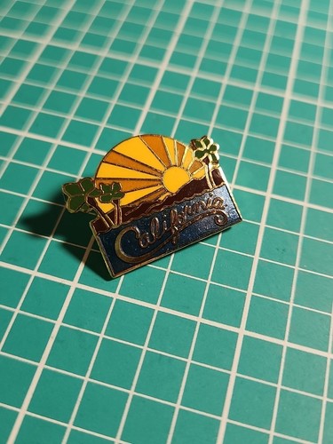 Spilla da bavero vintage California souvenir tono oro - Foto 2 di 15