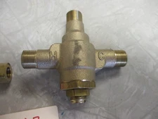 POWERS HydroGuard LFE480-10Q 3/8" Mixing Valve *Missing Compression Nuts*