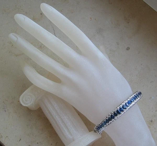 Armreif Armband mit Diamanten Brillanten 8 Kt Weiß gold Safir Saphir fein - Bild 2 von 4