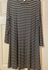 OLD NAVY - Navy colored long sleeved Striped Jersey Dress - Sz. L