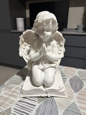 STATUA ANGELO MENTRE PREGA IN GESSO 