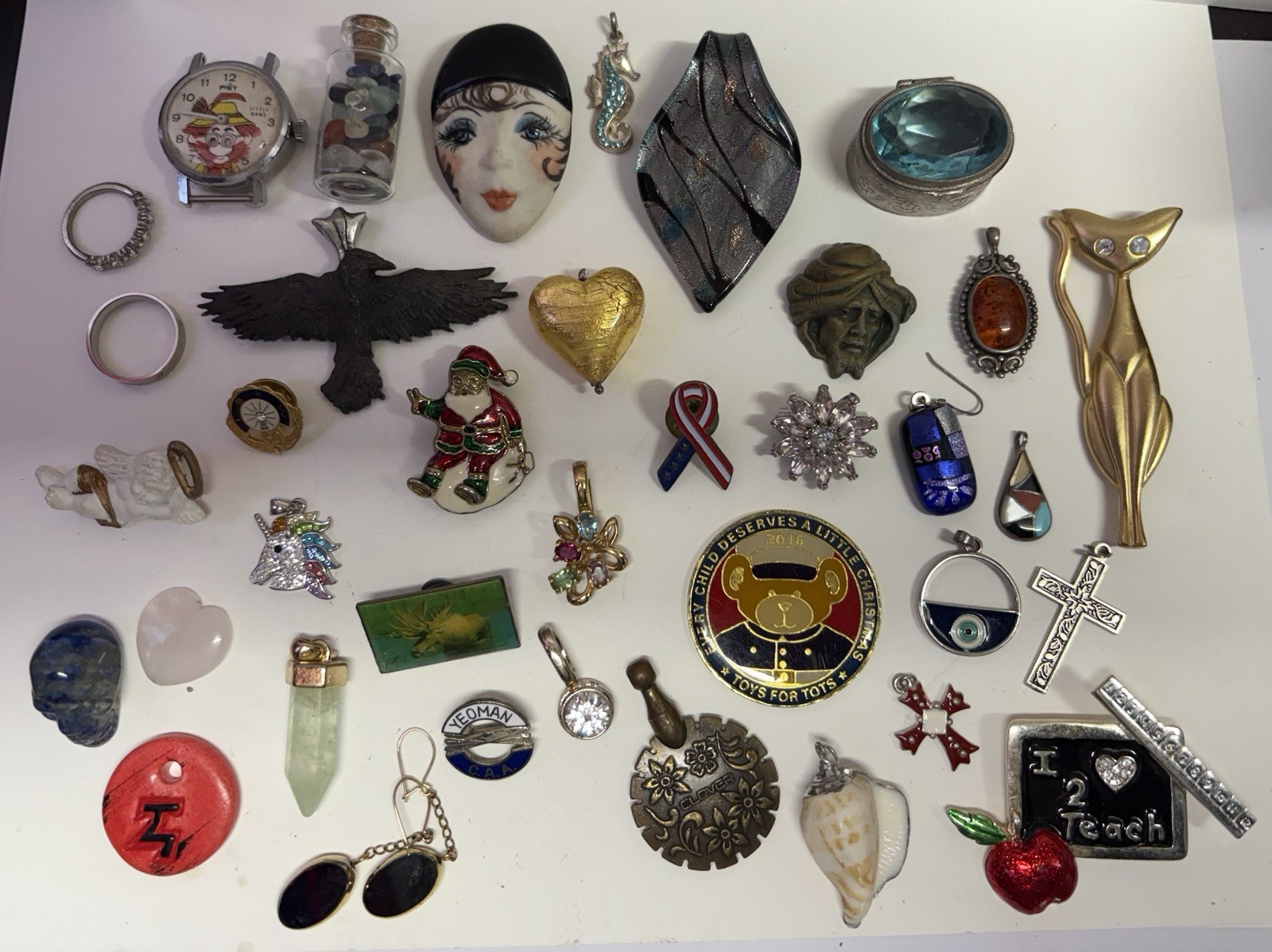 drawer Pins collectibles Is Pendant junk Watch 😊 Jewelry Earrings Parts As lot - vintagewatches.pk