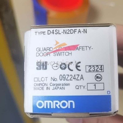 1PCS New D4SL-N2DFA-N safety door switch Fast delivery *tn