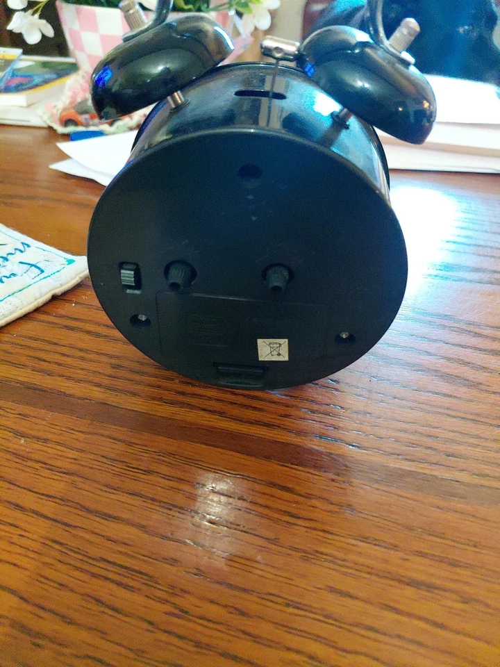 IKEA DEKAD 16589Alarm Clock, Silence Quartz Bell Low-Voltage Black Retro Design - Image 3 of 4