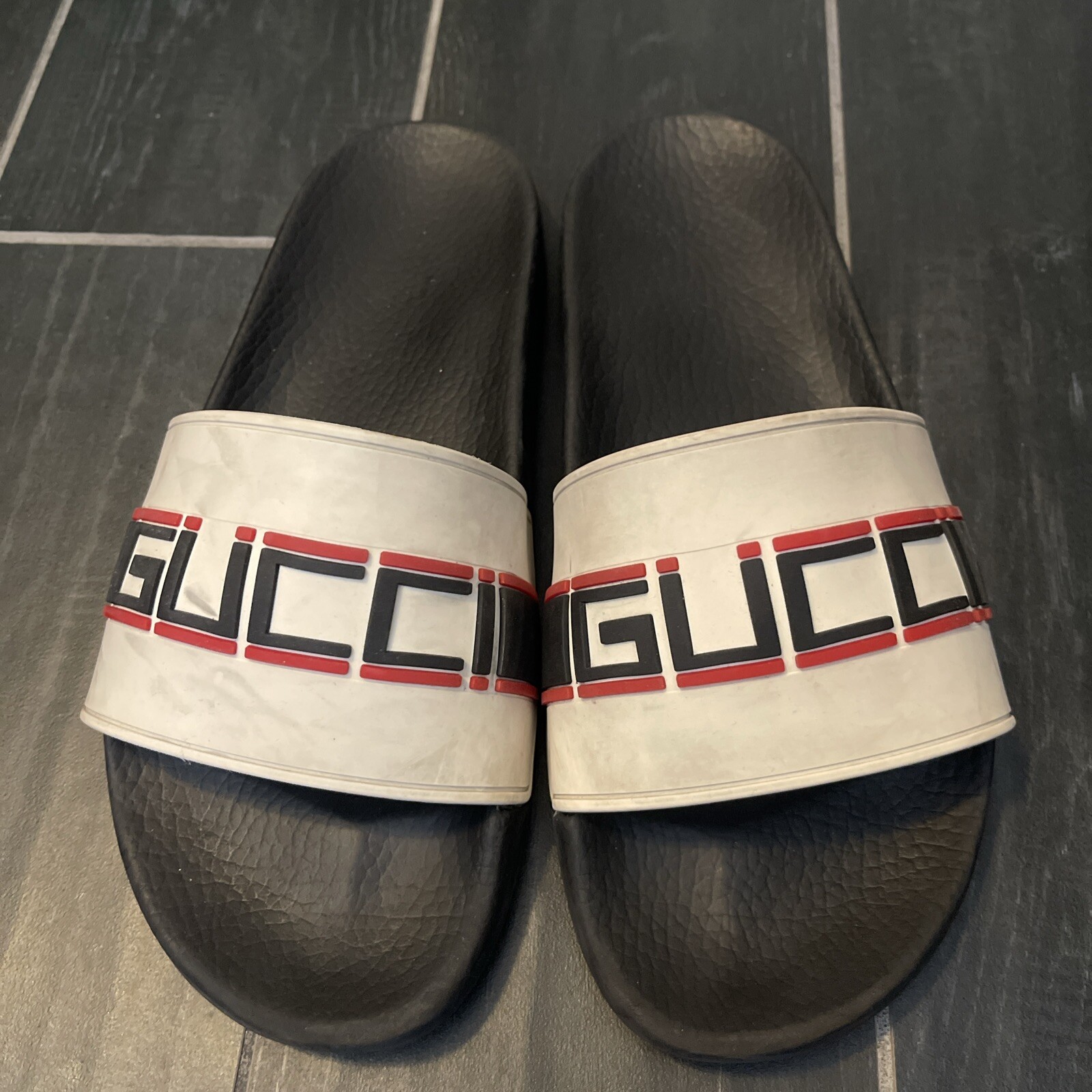 Gucci men's size 9 luxury slides-image