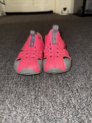 Nike Kids Sunray Protect 2 Slide Sandal Black/Pink, Size US 7C