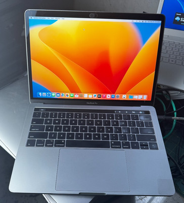 Apple MacBook Pro A1706 Core i5, 8GB RAM, 500GB SSD Laptop #5678