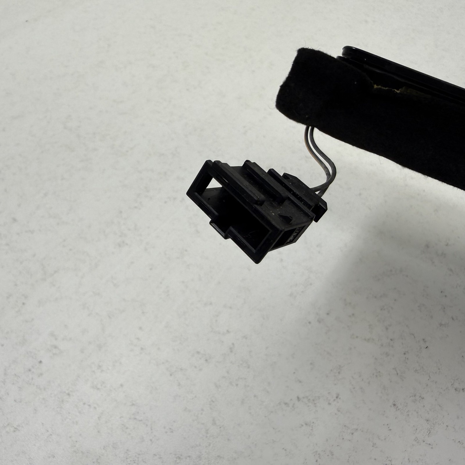 Bentley Flying Spur 2014-2018 Rear Center brake light P/N 3W5945399F