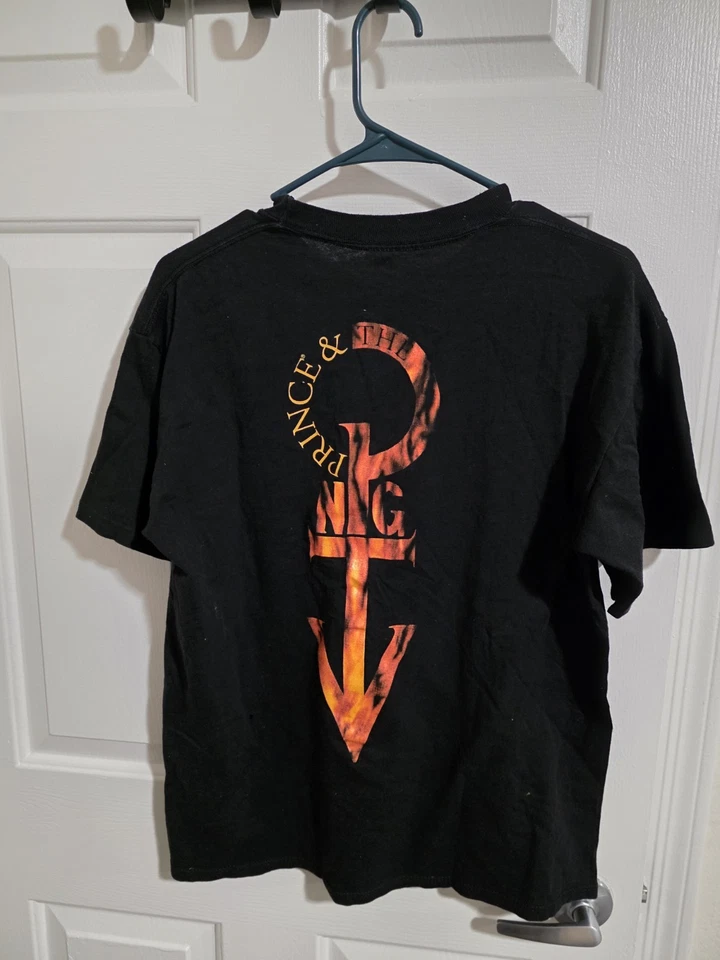 2 HOLES - Vintage 1992 Prince & The New Power Generation Diamonds and Pearls Tee - Image 2 of 4