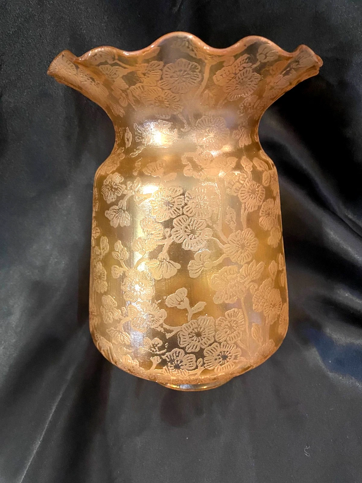 VICTORIAN LIGHT SHADE ETCHED GLASS Apricot Color EXTREMELY RARE 2.5 inch fitter