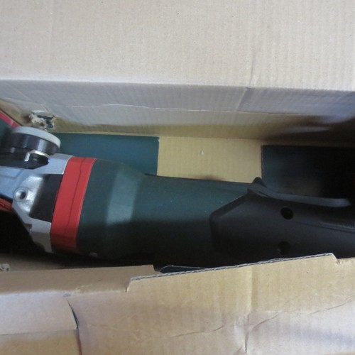 METABO WEPBA 19-150 Q DS M-Brush (613117420) Angle Grinder - Picture 3 of 4