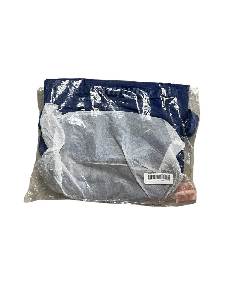 Supreme Waterproof Reflective Speckled Shoulder Bag Royal FW20 - Image 3 of 3