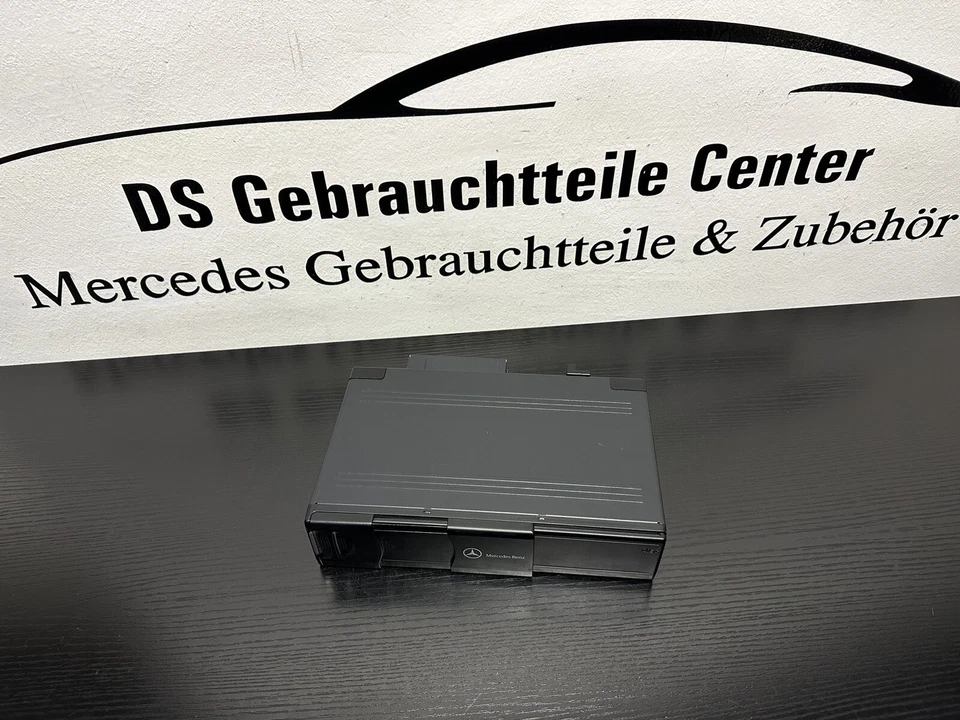 Orig. Mercedes SL R230 CLK W209 W203 R170 W463 6-Fach CD-Wechsler A2038209089 - Bild 1 von 4
