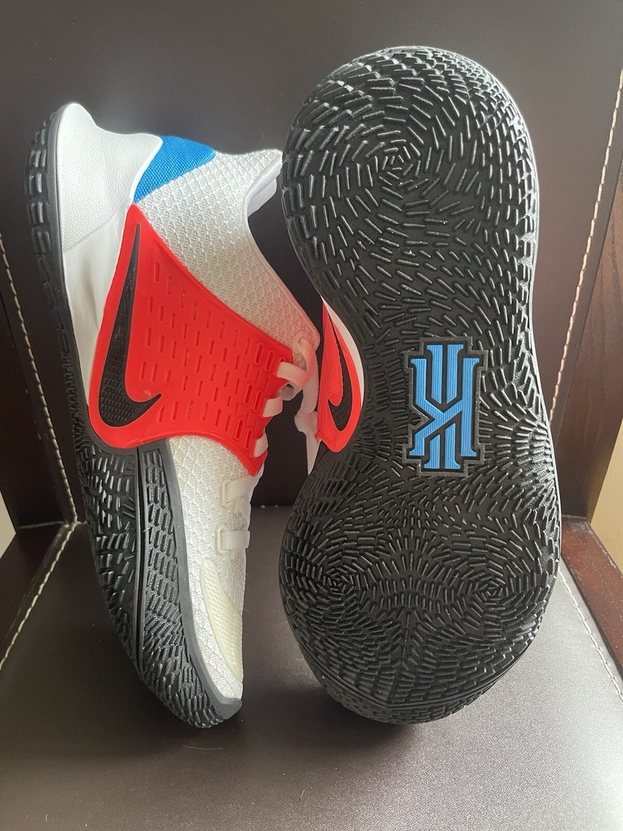 Nike kyrie Irving low2 カイリー　28cm Nike Kyrie Irving Low 2 athletic shoes/sneakers NWT. Size 8.5