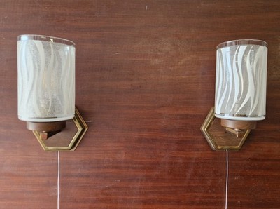 Vintage Paar einzelne Nachttischlampen zur Wandhalterung Messing & Teakoptik #295D