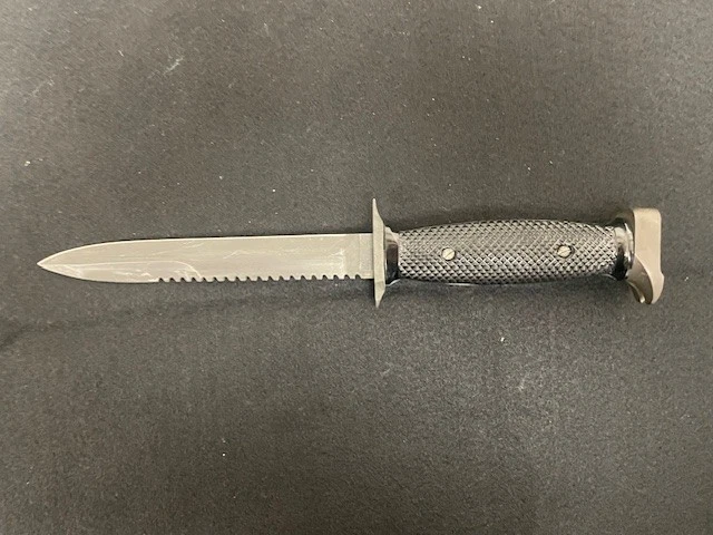 Faca de sobrevivência militar vintage imperial M-7S com bainha de camuflagem***ENVIO RÁPIDO - Imagem 2 de 4