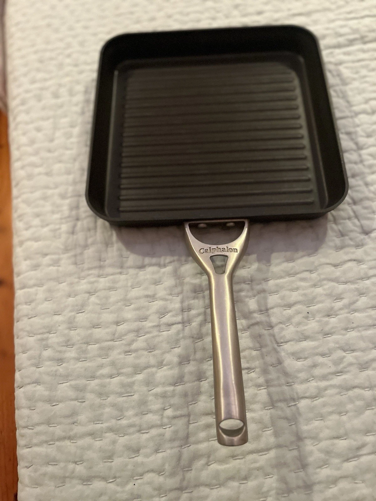 Calphalon 11-1/2” Square Ribbed Nonstick Grill Pan Long Handle Black
Opens in a new window or tab
