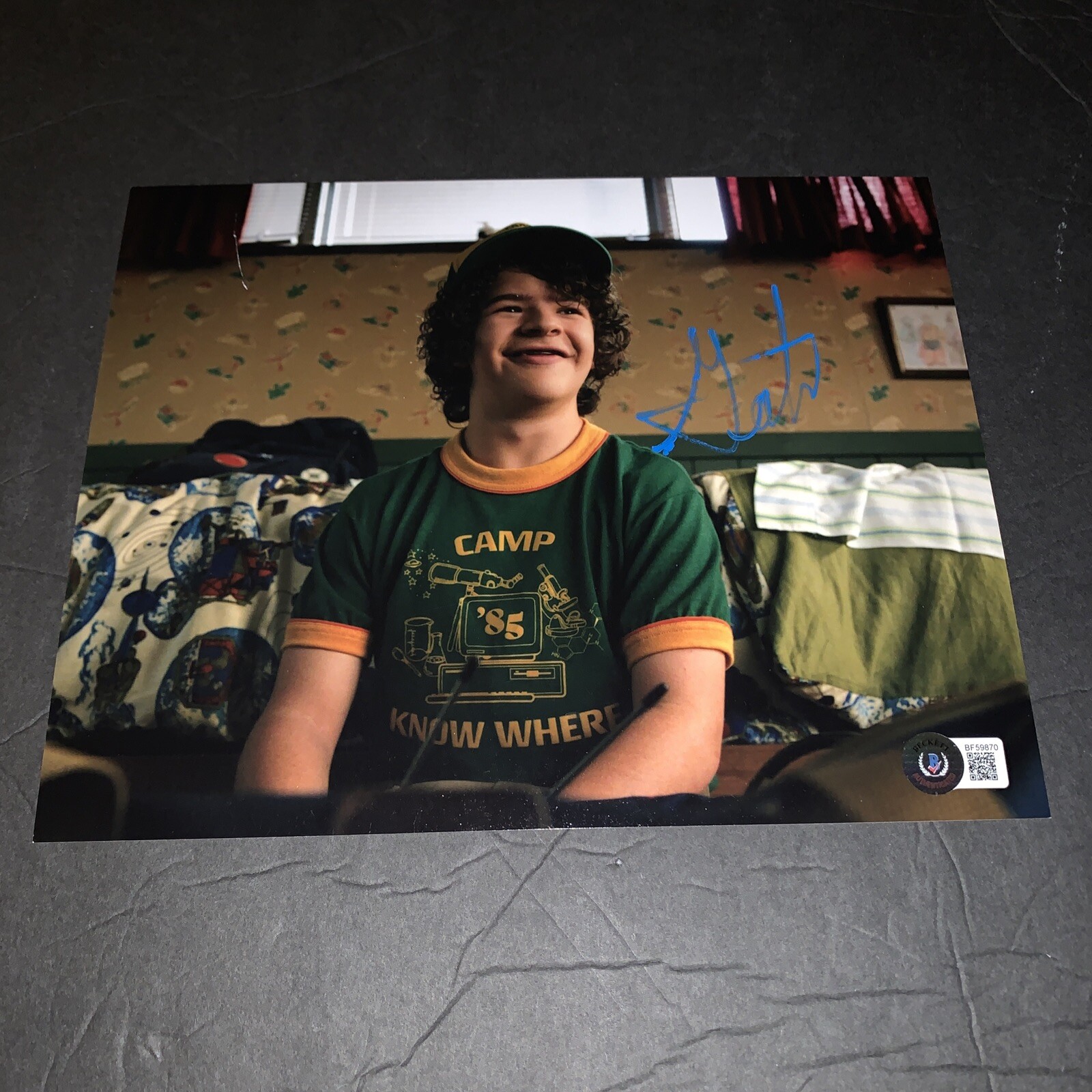 Gaten Matarazzo Signed Stranger Things Dustin 8x10 Photo Beckett BAS 