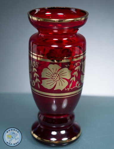 VASE EN VERRE ROUGE RUBIS ANNÉES 1960 AVEC DESIGN FLORAL OR - Photo 1/7