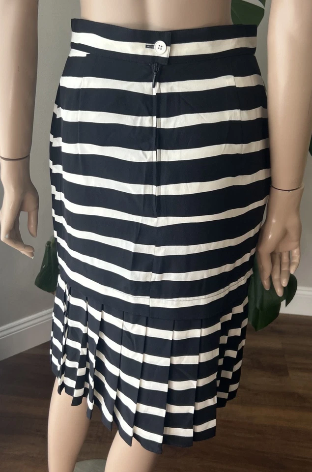 Falda plisada a rayas de seda vintage Louis Feraud talla 6 hecha en Alemania Foto 4 de 4