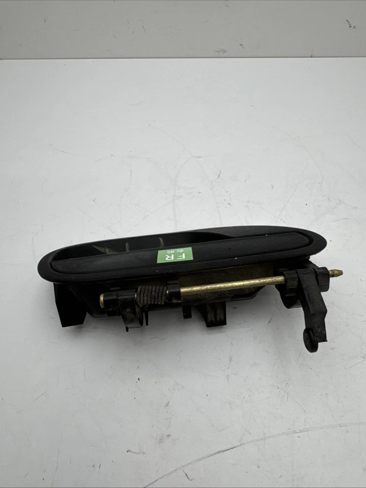 Volvo S40 2001 Door Handle Exterior - Front Right used, Genuine B382-06 Foto 3 de 4