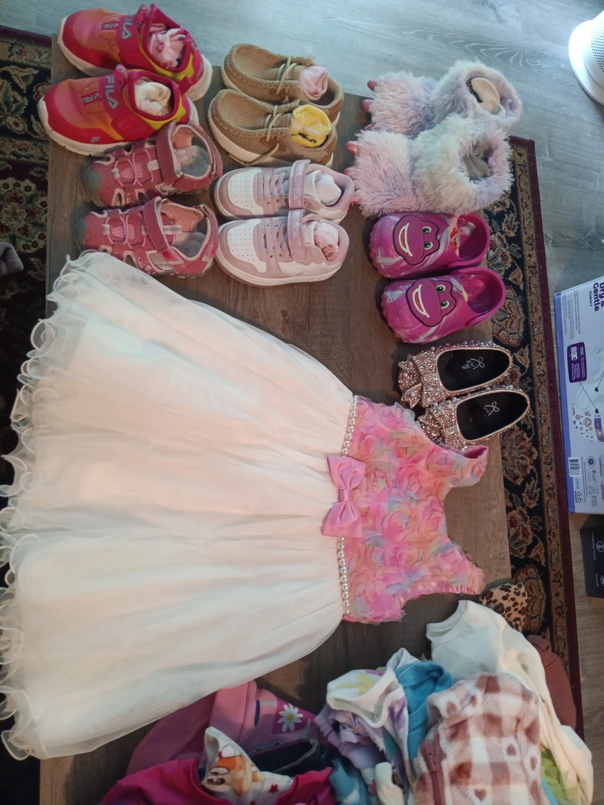 Toddler Girl Clothes & shoes 3T 32 Pcs 13 Pair Socks 7 Pair Shoes