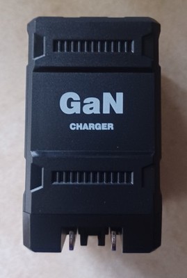 Type C Charger Block Retractable Cable Charger
