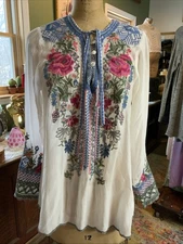 NWT Johnny Was Millie Tunic Blouse Size Large Floral Embroidery L/S