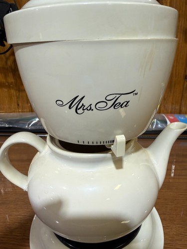 Mrs Tea by Mr Coffee HTM1 Hot Tea Maker 6 Cup 30oz Ceramic Tea Pot White Vintage - Afbeelding 4 van 4