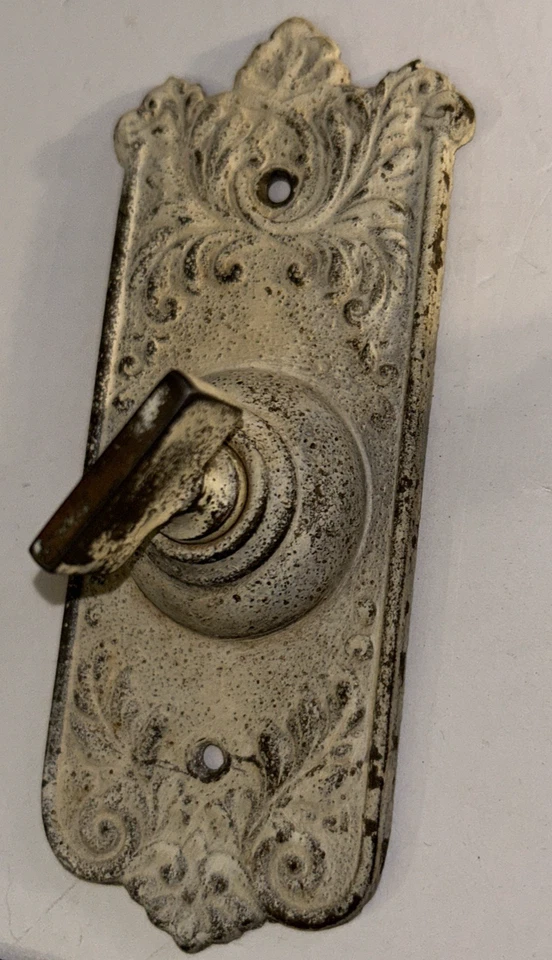 Antique Victorian Twist Doorbell Turn 1899 Bell Ringer Through the Wall or Door - Image 2 of 4