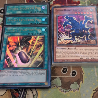 Yu-Gi-Oh Doppelte Evolutionspille Sammelkarte – Ultra Rare (DUOV-DE089)