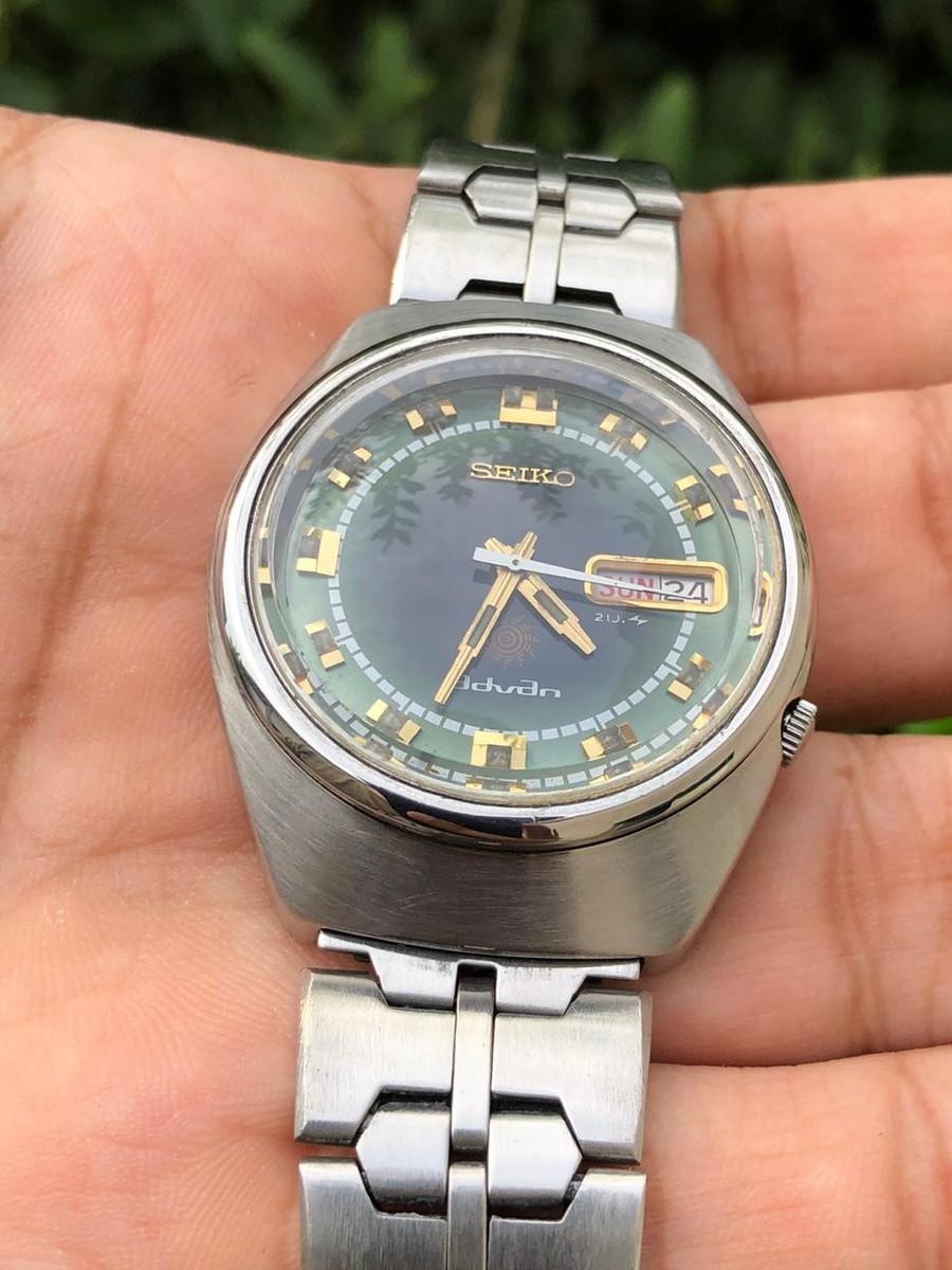 Vintage Seiko Advan 7019-7250 Automatic 21 Jewels Rare Elegnt Dial