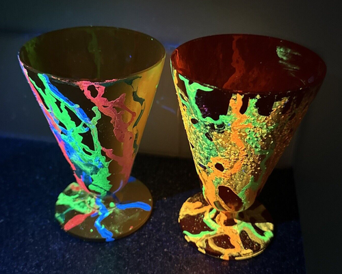 Halloween Decor Vessels Black Light Reactive Art Containers 5.5" Lot Of 2