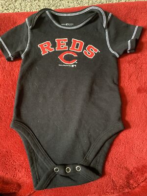 Team Athletics boys size 12 Months Cincinnati￼ Reds one piece Black Cute!!